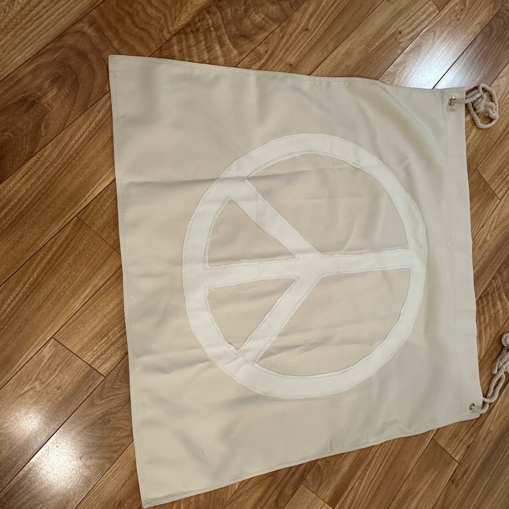 Pottery Barn Teen Cream Tapestry